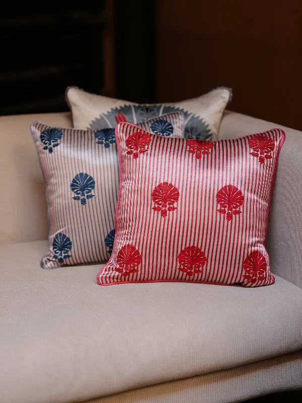 Striped Tulip Cushion Cover (Fuchsia)